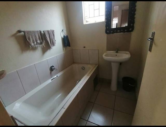 2 BEDROOM HOUSE FOR SALE IN SKY CITY